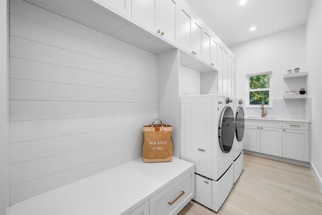 704 Deerwood Court, Wellington, FL 33414