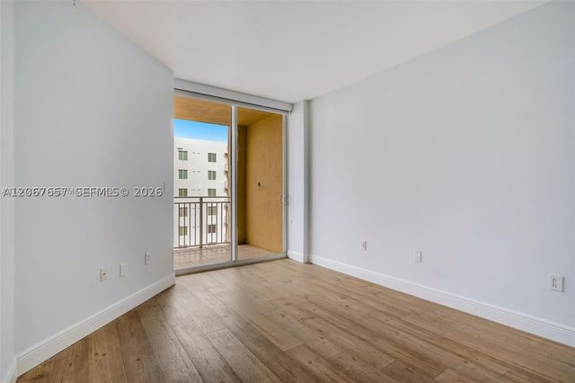 2425 SW 27th Ave 806, Miami, FL 33145