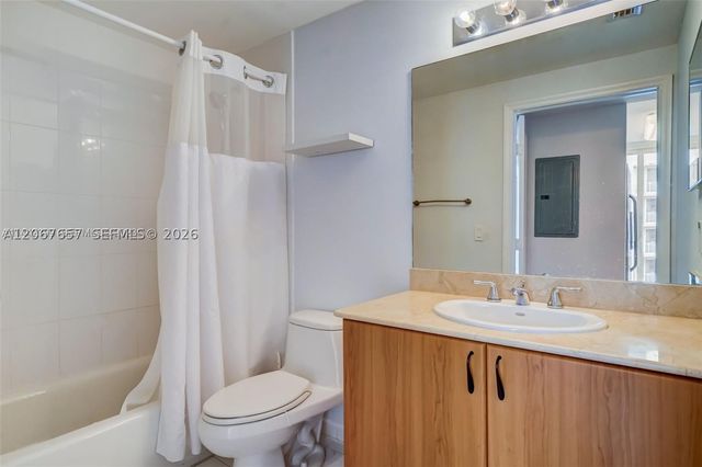 2425 SW 27th Ave 806, Miami, FL 33145
