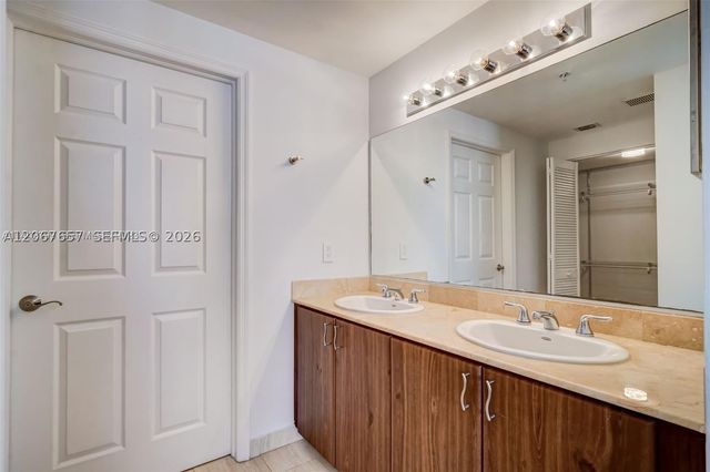 2425 SW 27th Ave 806, Miami, FL 33145