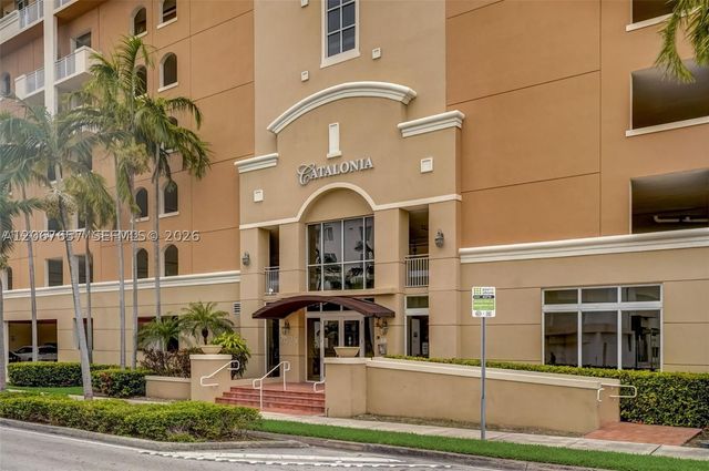 2425 SW 27th Ave 806, Miami, FL 33145