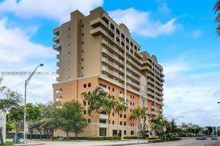 2425 SW 27th Ave 806, Miami, FL 33145