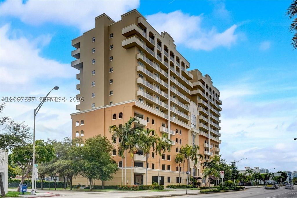 2425 SW 27th Ave 806, Miami, FL 33145