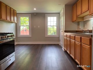 489 Middle Turnpike East 2-E, Manchester, CT 06040
