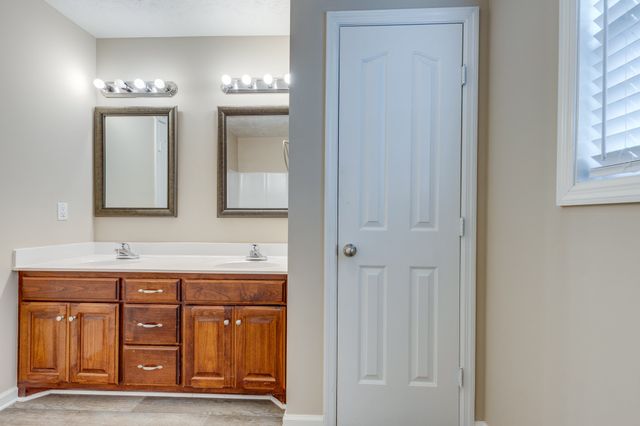 118 Southview Dr, Lewisburg, TN 37091