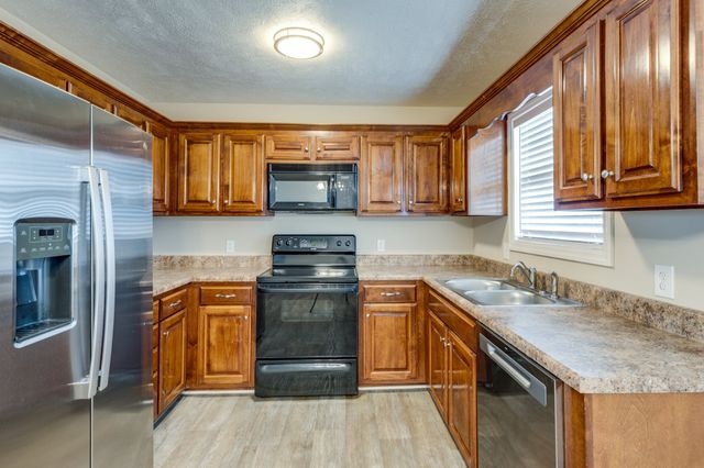 118 Southview Dr, Lewisburg, TN 37091