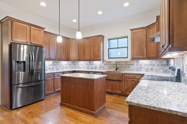 1100B W Grove Ave, Nashville, TN 37203