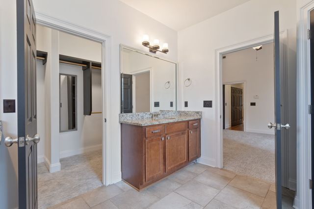 1100B W Grove Ave, Nashville, TN 37203