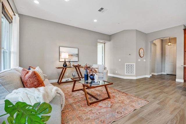 2000 Tempranillo Ln, Brentwood, CA 94513