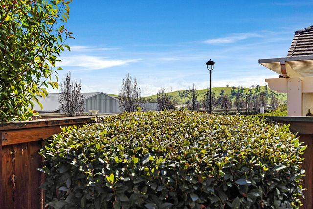 2000 Tempranillo Ln, Brentwood, CA 94513