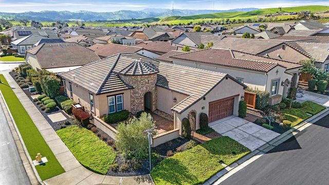 2000 Tempranillo Ln, Brentwood, CA 94513