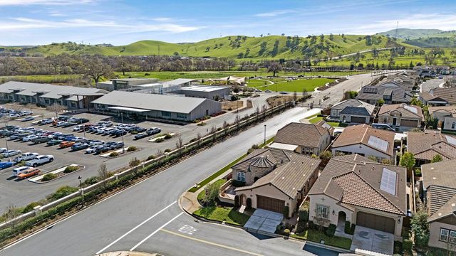 2000 Tempranillo Ln, Brentwood, CA 94513