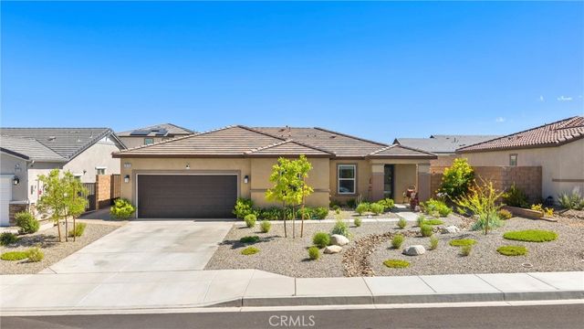 13759 Asprey St, Victorville, CA 92392