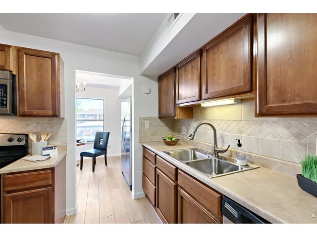 500 Manhattan Dr D7, Boulder, CO 80303