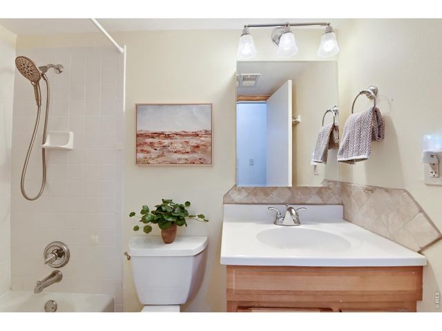 500 Manhattan Dr D7, Boulder, CO 80303