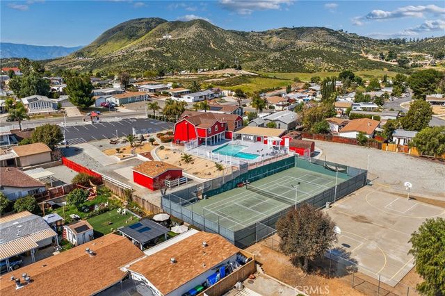 24400 Wagon Wheel, Wildomar, CA 92595