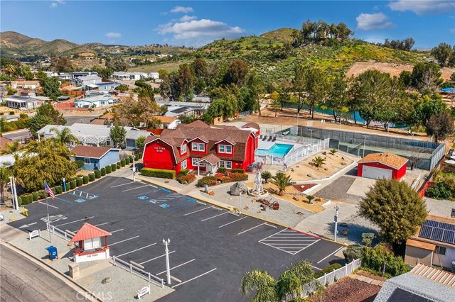 24400 Wagon Wheel, Wildomar, CA 92595