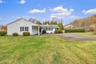 80 North Street, Seymour, CT 06483