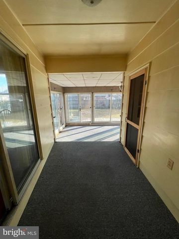 2263 EDGEWOOD DR, Vineland, NJ 08361