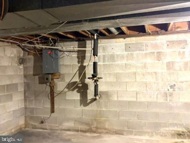 2263 EDGEWOOD DR, Vineland, NJ 08361