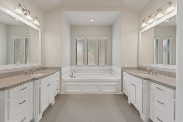 10846 Smoky Oak Trail, Argyle, TX 76226