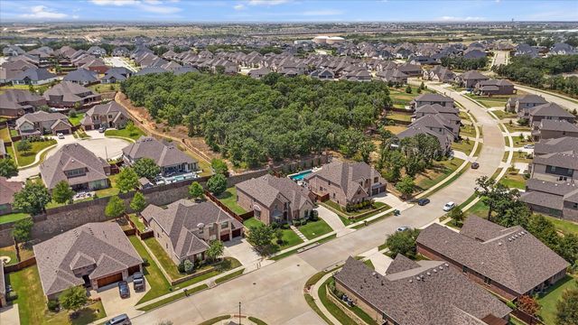10846 Smoky Oak Trail, Argyle, TX 76226