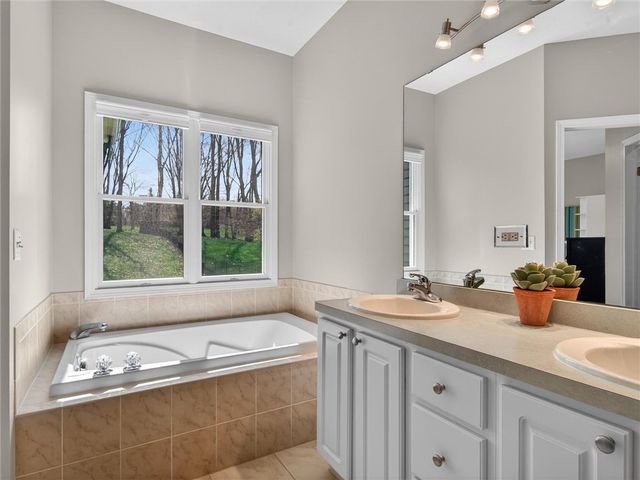 718 Rookery Way, Walworth, NY 14502