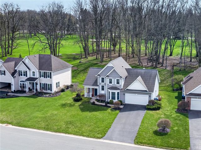 718 Rookery Way, Walworth, NY 14502