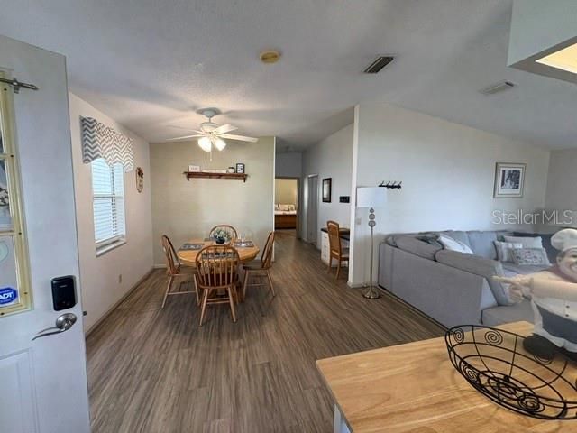 932 CHULA CT, Lady Lake, FL 32159