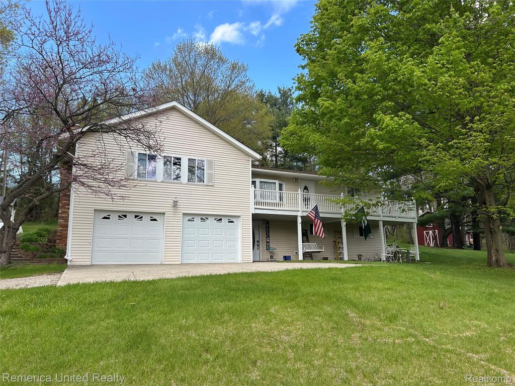 9640 Wiggins Road, Deerfield Township, MI 48855