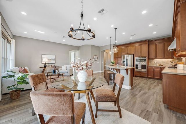 2000 Tempranillo Ln, Brentwood, CA 94513