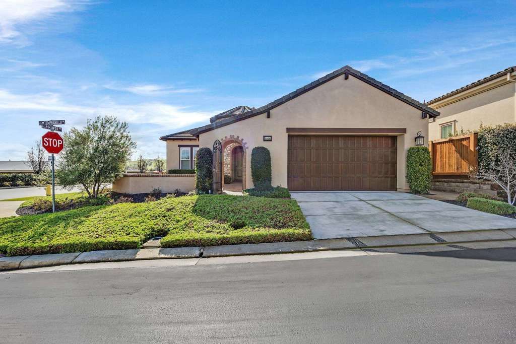 2000 Tempranillo Ln, Brentwood, CA 94513