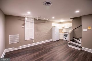 919 PINE ST #1R, Philadelphia, PA 19107