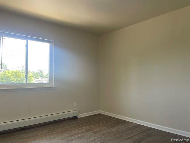 19220 Wick Road 219, Allen Park, MI 48101