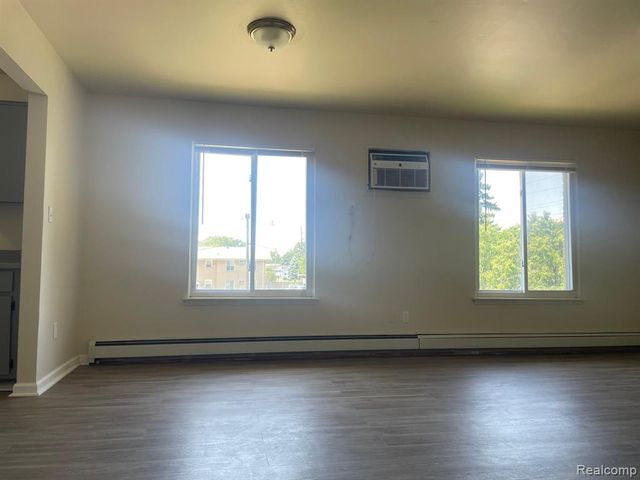 19220 Wick Road 219, Allen Park, MI 48101
