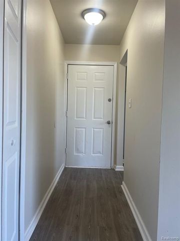 19220 Wick Road 219, Allen Park, MI 48101
