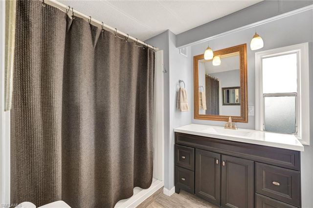 27543 Hoenie DR, Bonita Springs, FL 34135