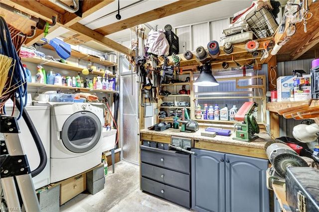 27543 Hoenie DR, Bonita Springs, FL 34135