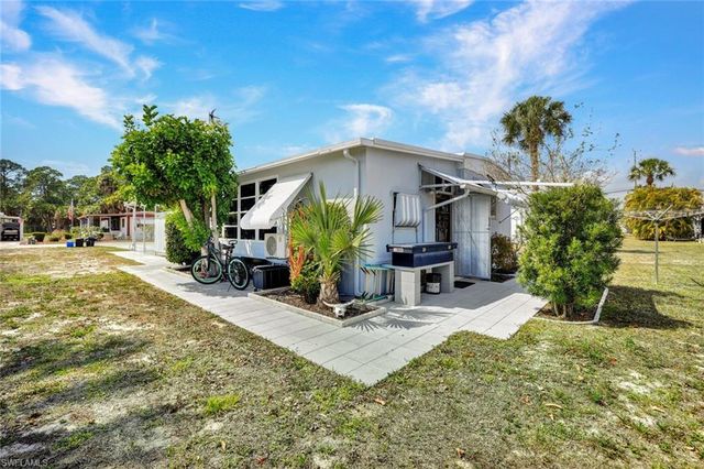 27543 Hoenie DR, Bonita Springs, FL 34135