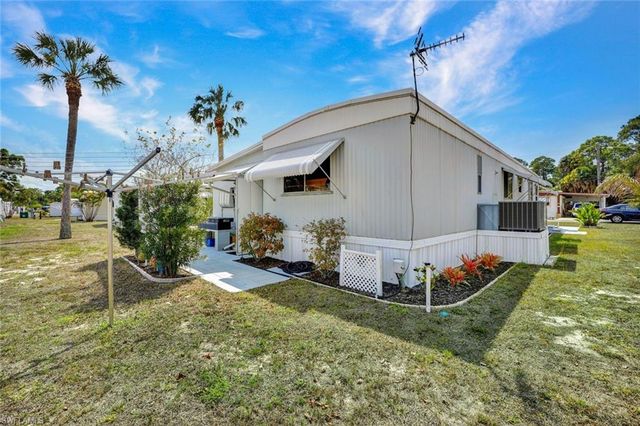 27543 Hoenie DR, Bonita Springs, FL 34135