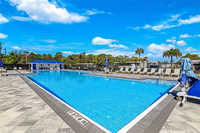 27543 Hoenie DR, Bonita Springs, FL 34135