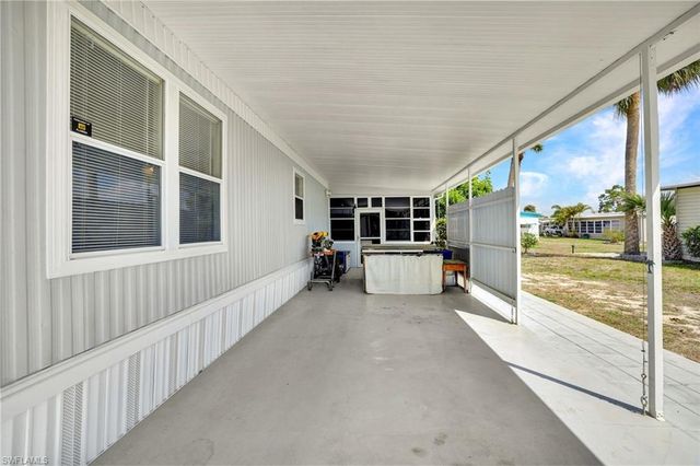 27543 Hoenie DR, Bonita Springs, FL 34135