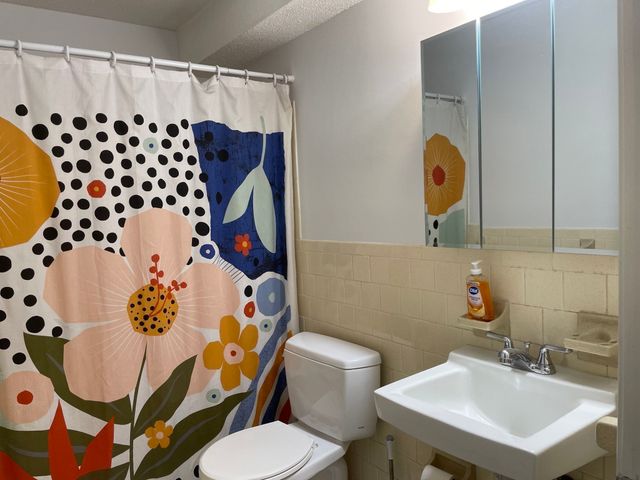 230 Chickering Rd 12, North Andover, MA 01845