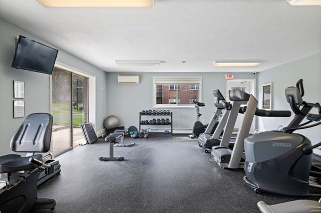 230 Chickering Rd 12, North Andover, MA 01845