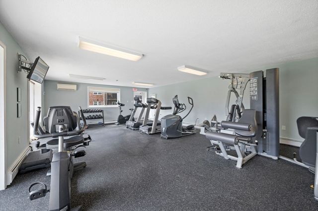 230 Chickering Rd 12, North Andover, MA 01845