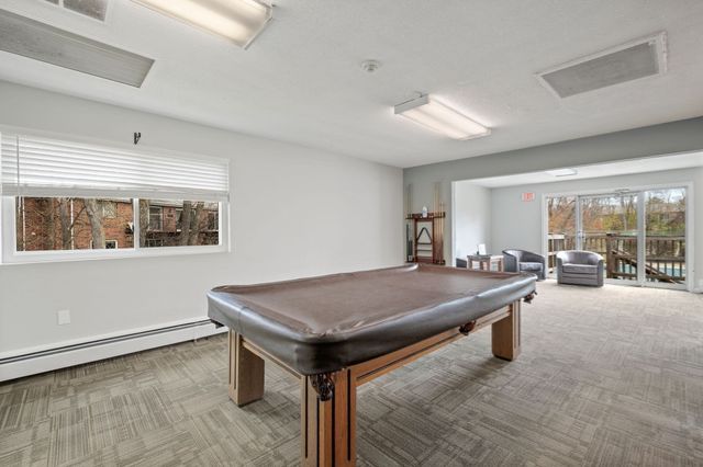 230 Chickering Rd 12, North Andover, MA 01845