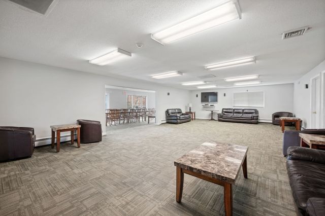230 Chickering Rd 12, North Andover, MA 01845