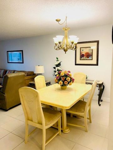 7817 Golf Cir Drive 210, Margate, FL 33063