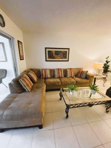 7817 Golf Cir Drive 210, Margate, FL 33063