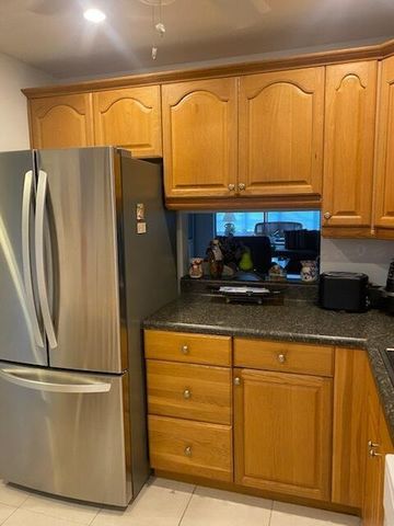 7817 Golf Cir Drive 210, Margate, FL 33063
